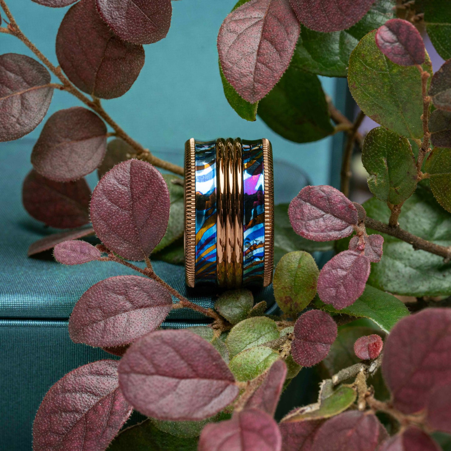 POSAN Ring PSR-002 (gold color)3D Triple-Band Damascus Titanium Ring Handcrafted Timascus with IPH Rainbow Finish and Titanium Core